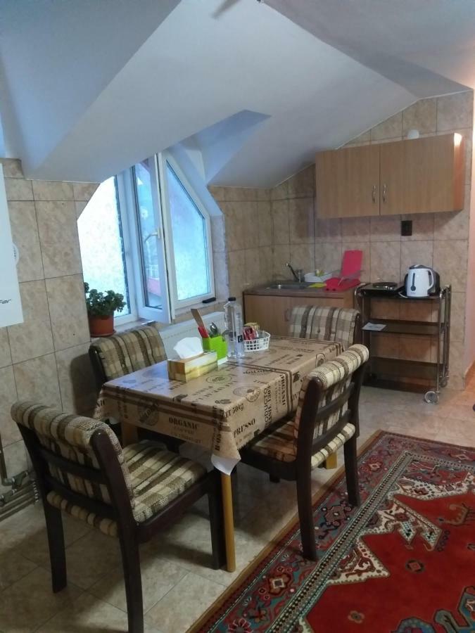Apartament Basak 5 Leilighet Deva Eksteriør bilde